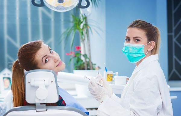 What Is The Difference Between a Regular and Periodontal Teeth Cleaning?